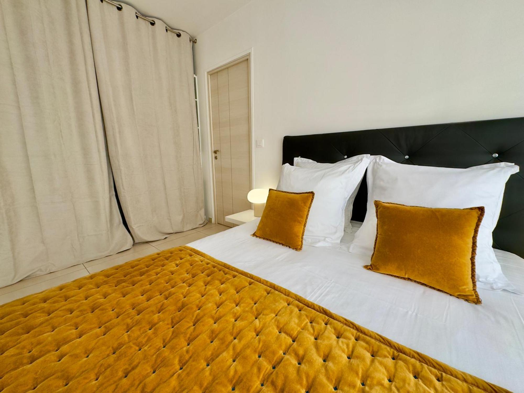 Superbe Appartement Avec Terrasse 1Mn Des Plages De La Croisette Cannes Exterior photo