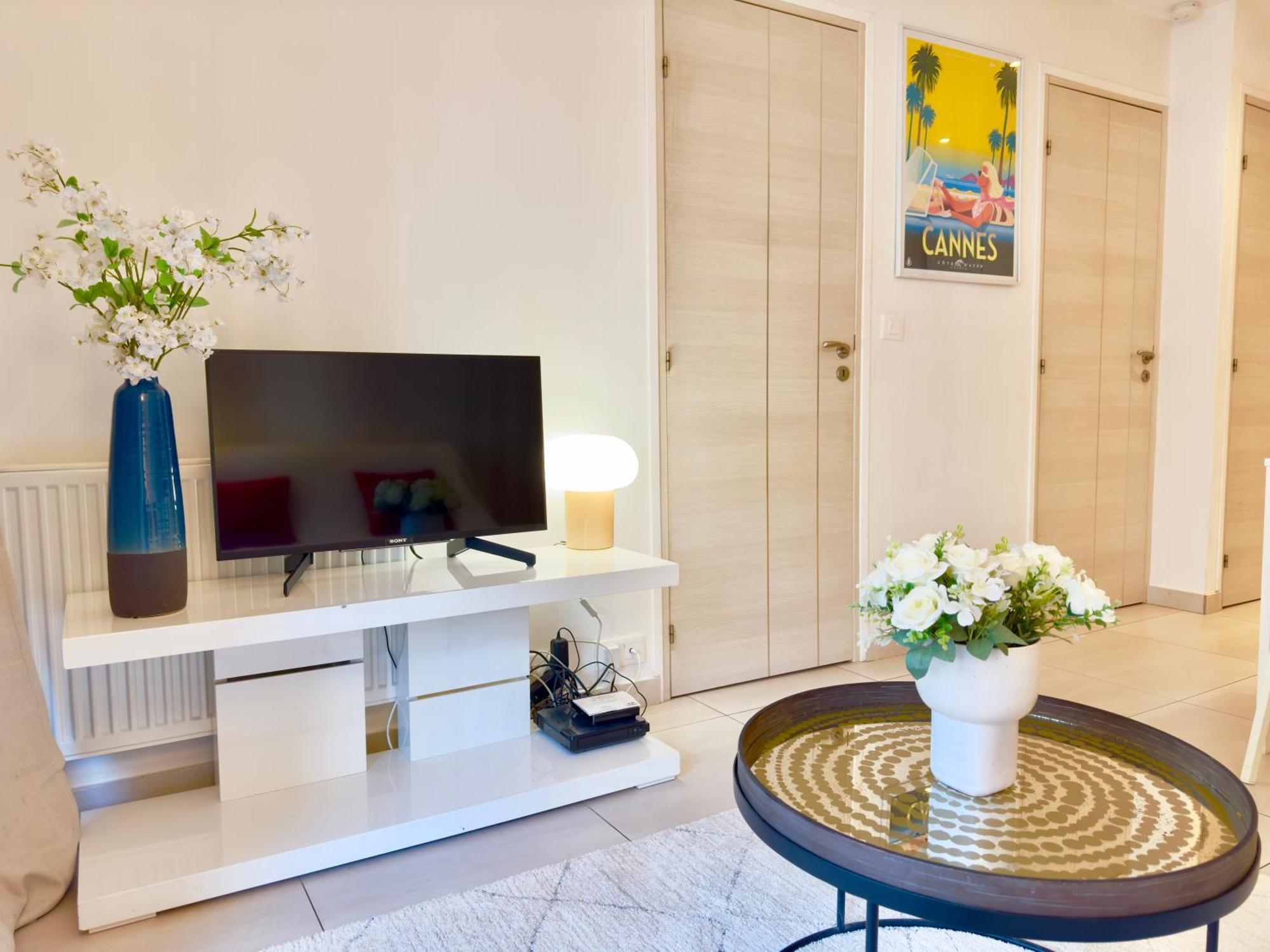 Superbe Appartement Avec Terrasse 1Mn Des Plages De La Croisette Cannes Exterior photo