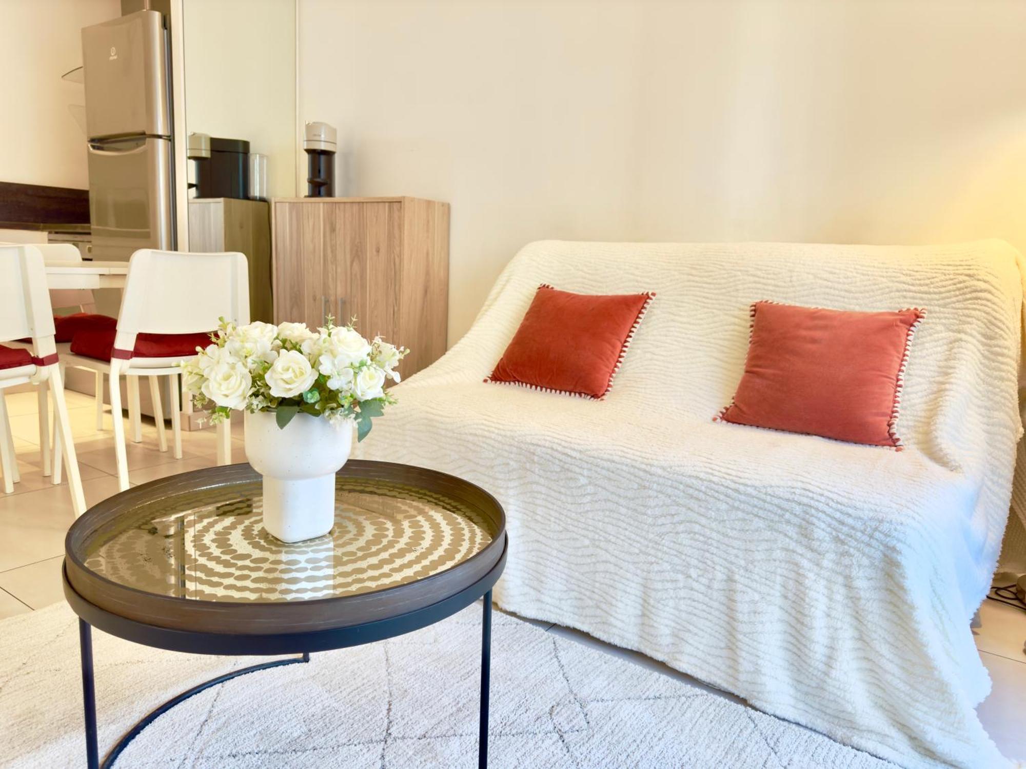 Superbe Appartement Avec Terrasse 1Mn Des Plages De La Croisette Cannes Exterior photo
