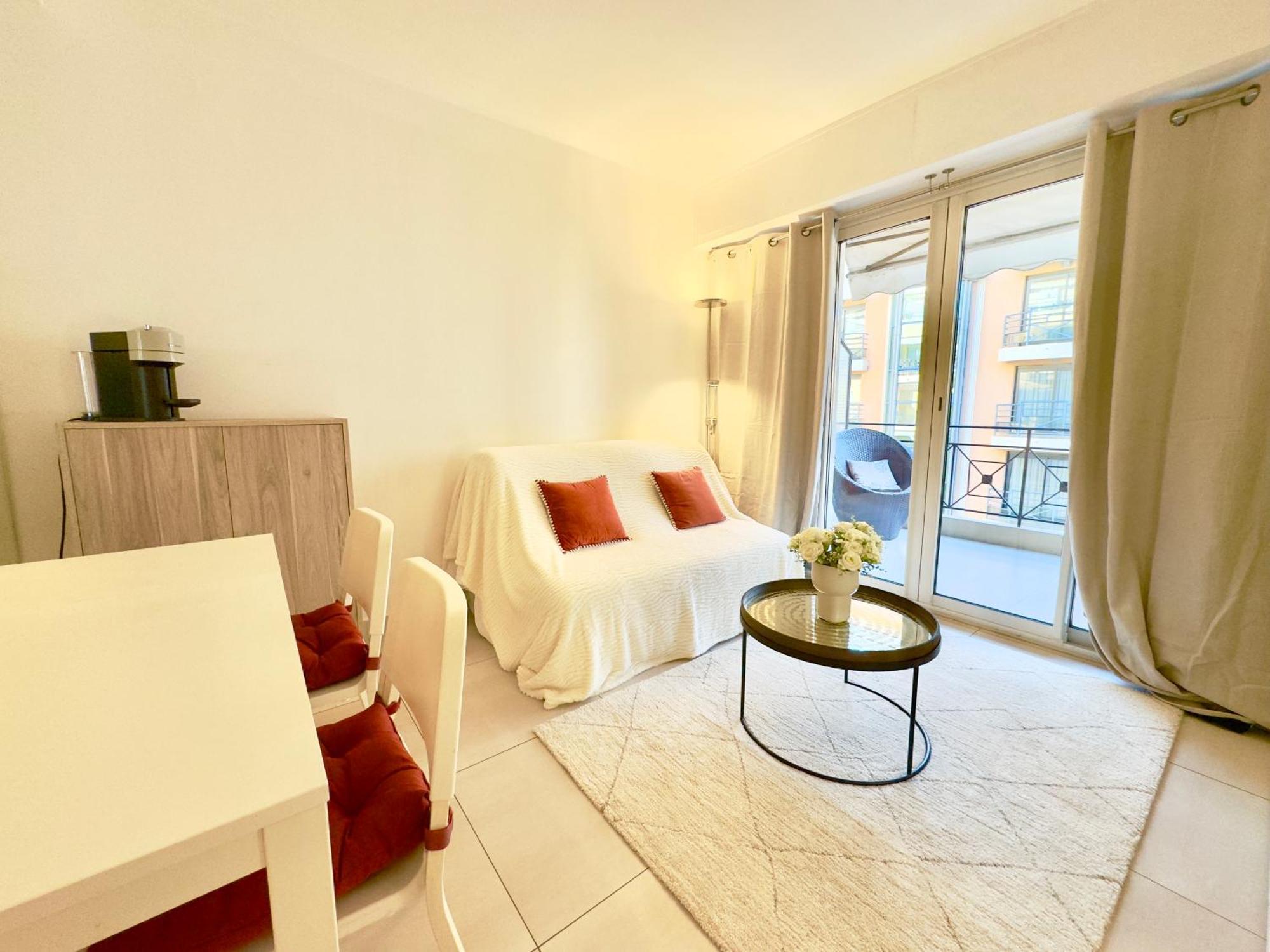 Superbe Appartement Avec Terrasse 1Mn Des Plages De La Croisette Cannes Exterior photo
